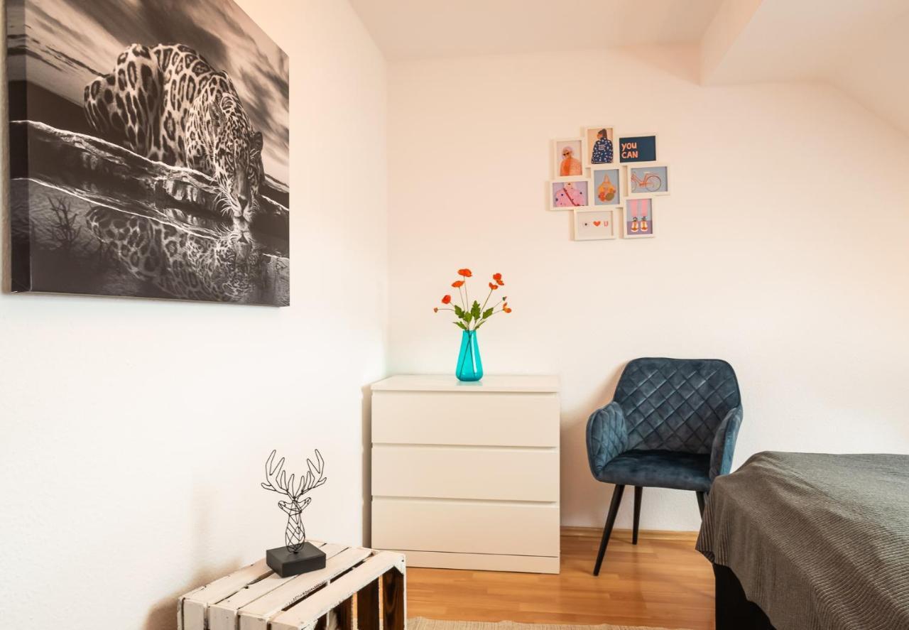 Schöne Dachterasse NETFLIX&PRIME Zentral Modern bis 4 Pers Magdeburg Exterior foto